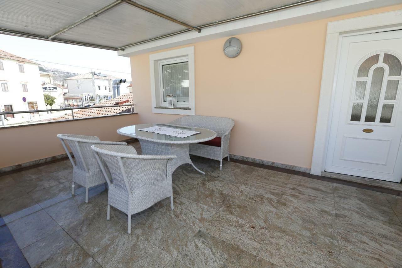 Apartment Bojan With Terrace And Sea View Baska  Ngoại thất bức ảnh