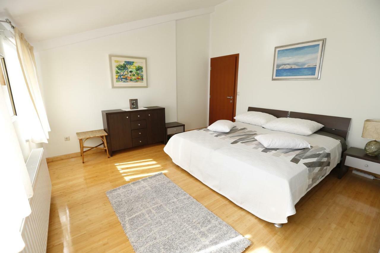 Apartment Bojan With Terrace And Sea View Baska  Ngoại thất bức ảnh