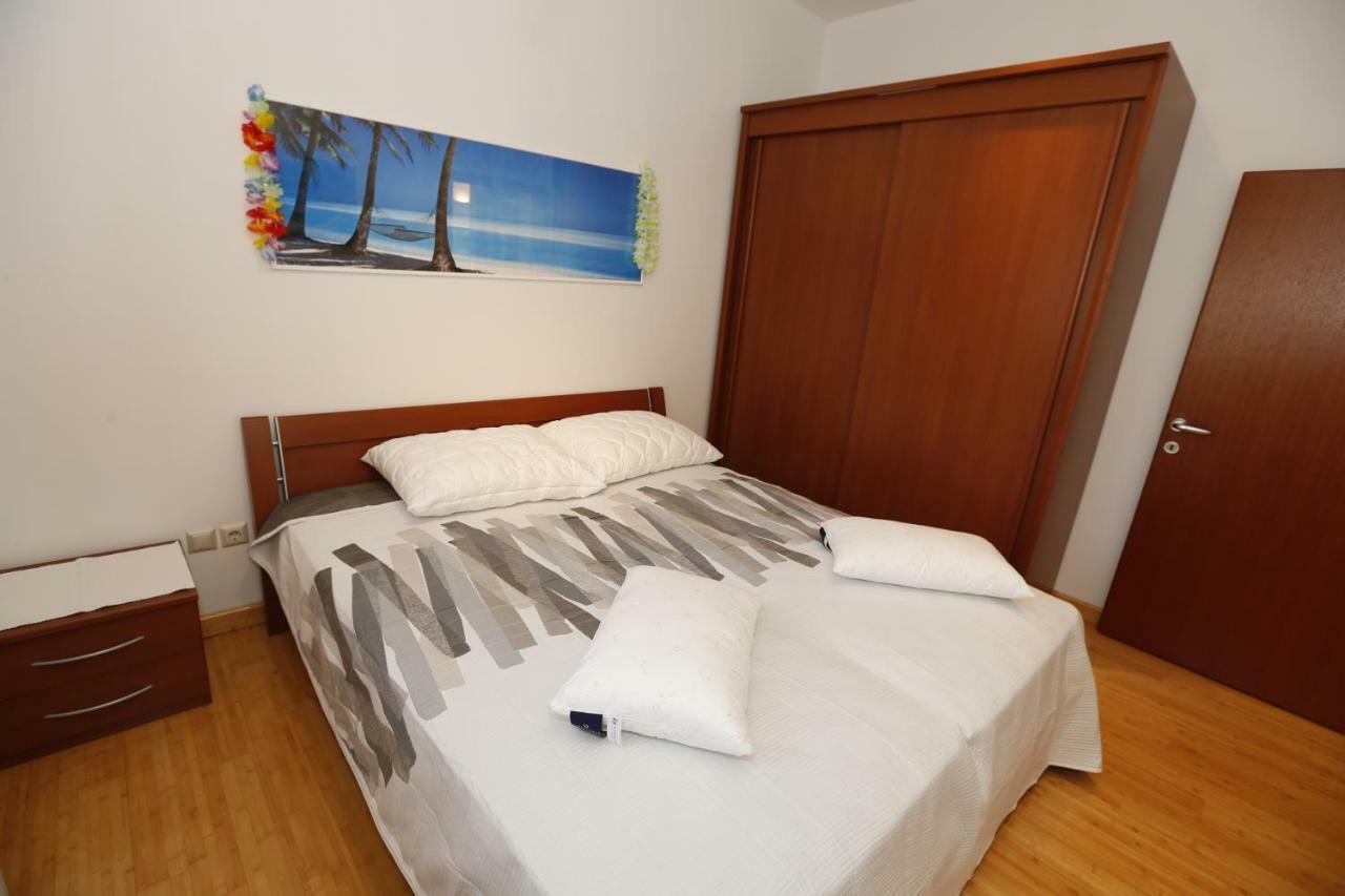 Apartment Bojan With Terrace And Sea View Baska  Ngoại thất bức ảnh