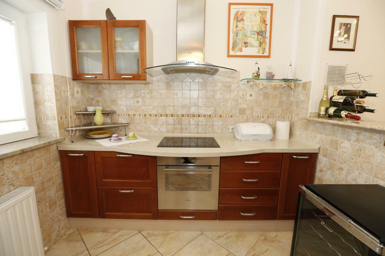 Apartment Bojan With Terrace And Sea View Baska  Ngoại thất bức ảnh